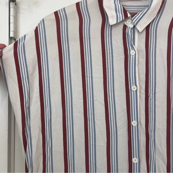 Bull and Bear Red White & Blue Tunic Button Down - Picture 5 of 10
